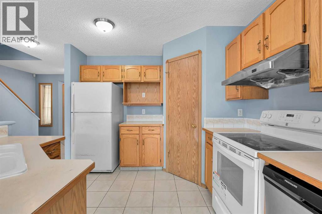 15 Harvest Rose Circle Ne, Calgary, Alberta  T3K 4M5 - Photo 8 - A2268908