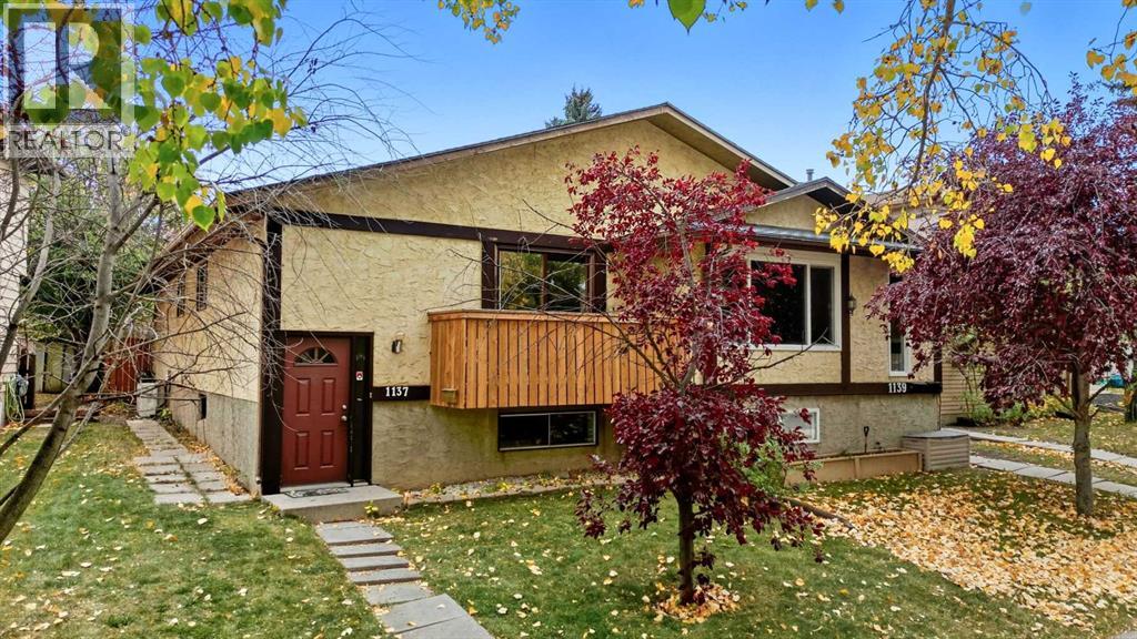 1137 Berkley Drive Nw, Calgary, Alberta  T3K 1S6 - Photo 1 - A2270368