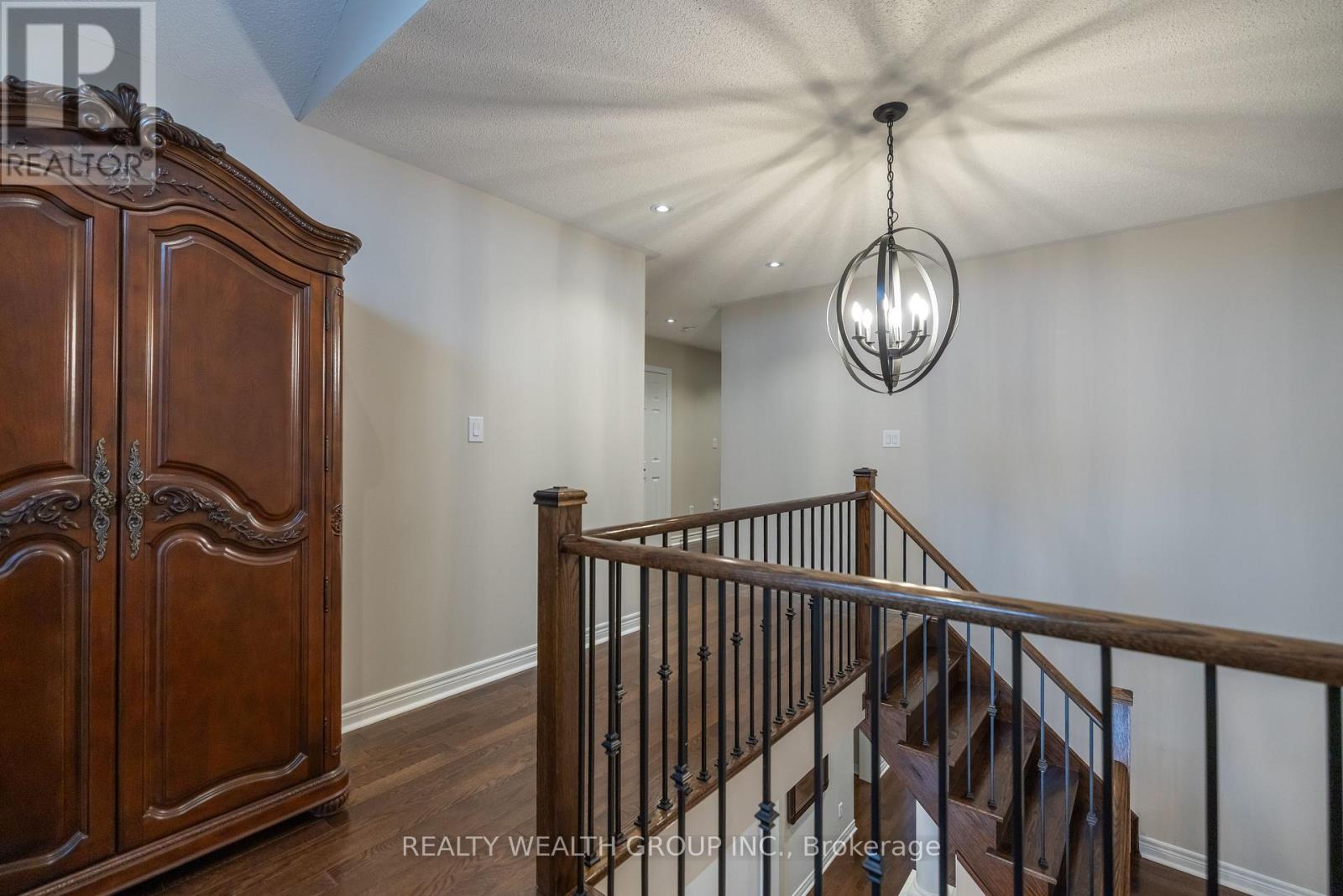 32 Rock Elm Court, Vaughan, Ontario  L6A 4C2 - Photo 12 - N12549264