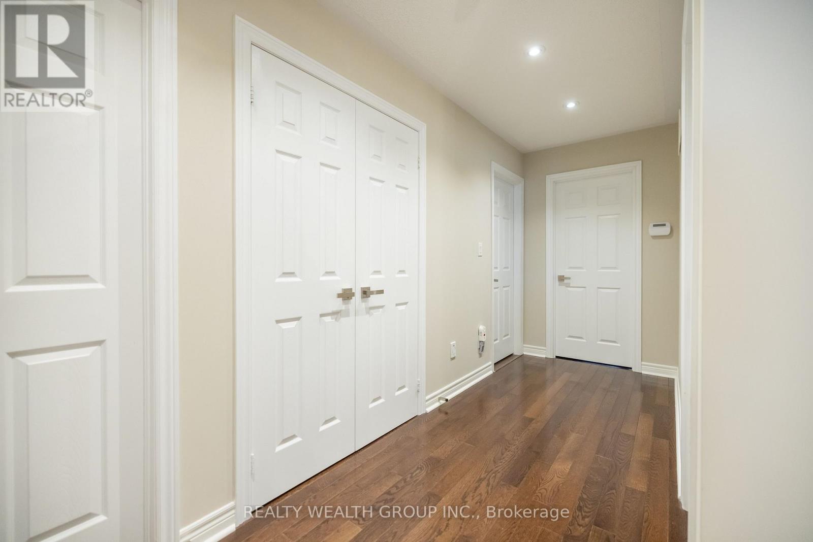 32 Rock Elm Court, Vaughan, Ontario  L6A 4C2 - Photo 13 - N12549264