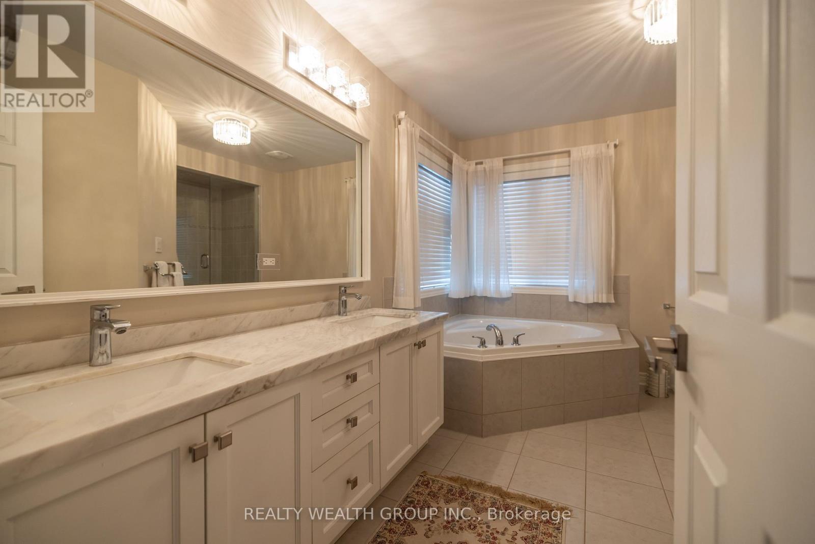 32 Rock Elm Court, Vaughan, Ontario  L6A 4C2 - Photo 16 - N12549264