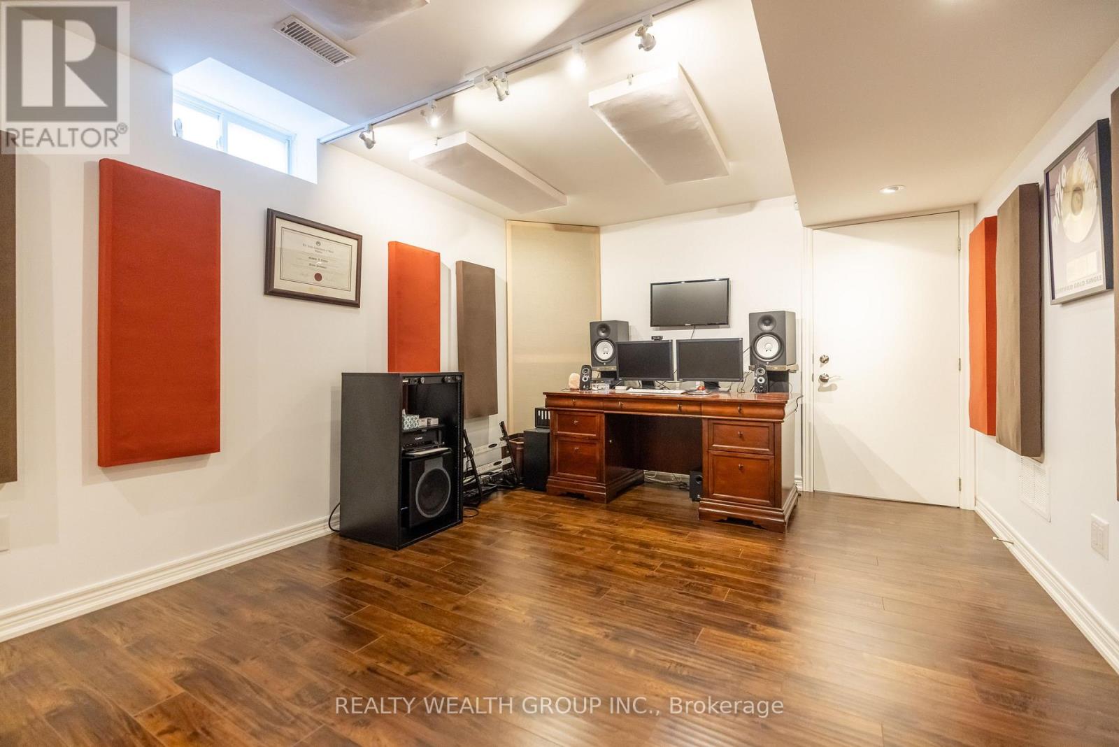 32 Rock Elm Court, Vaughan, Ontario  L6A 4C2 - Photo 28 - N12549264