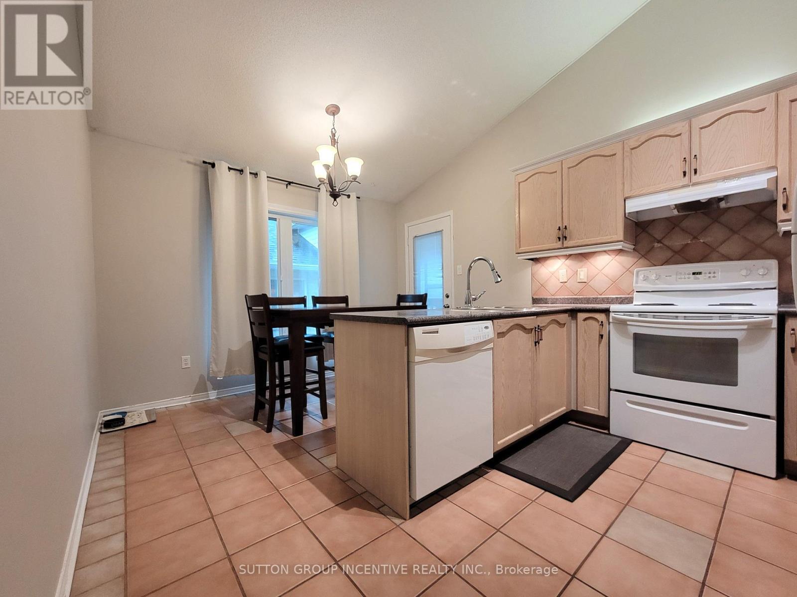 88 Leggott Avenue, Barrie, Ontario  L4N 8B8 - Photo 13 - S12549268