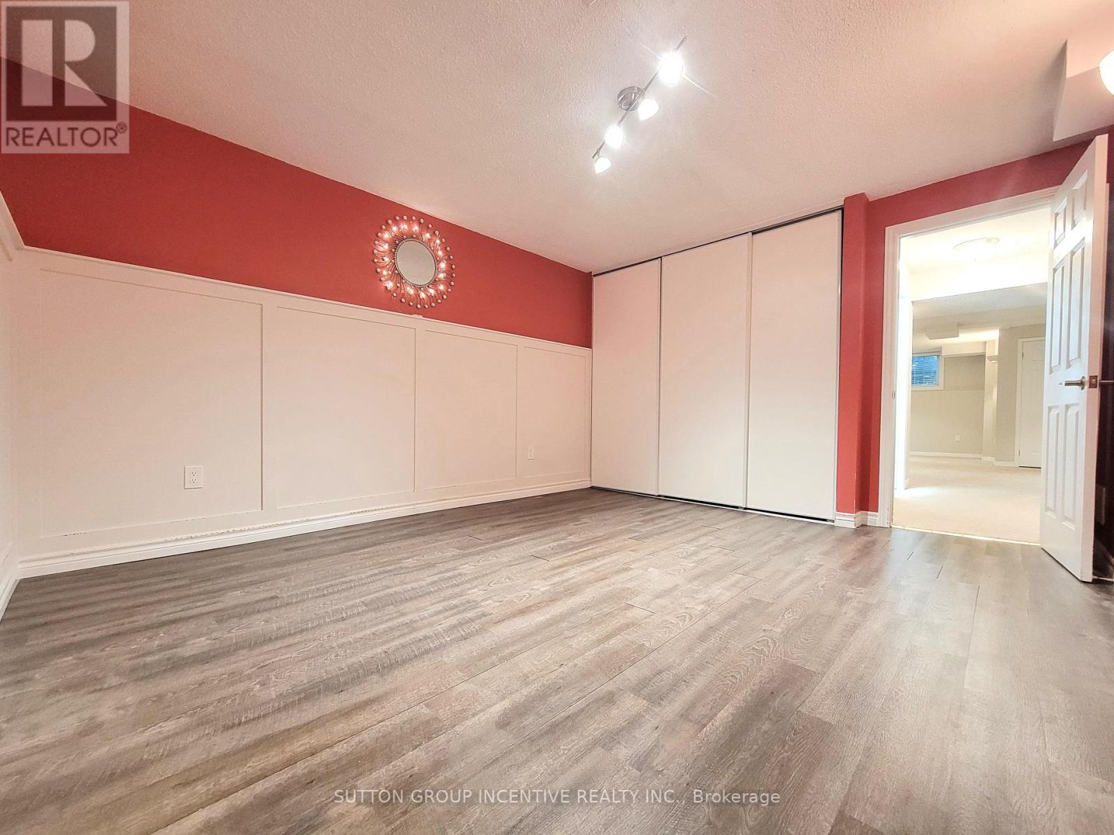 88 Leggott Avenue, Barrie, Ontario  L4N 8B8 - Photo 39 - S12549268