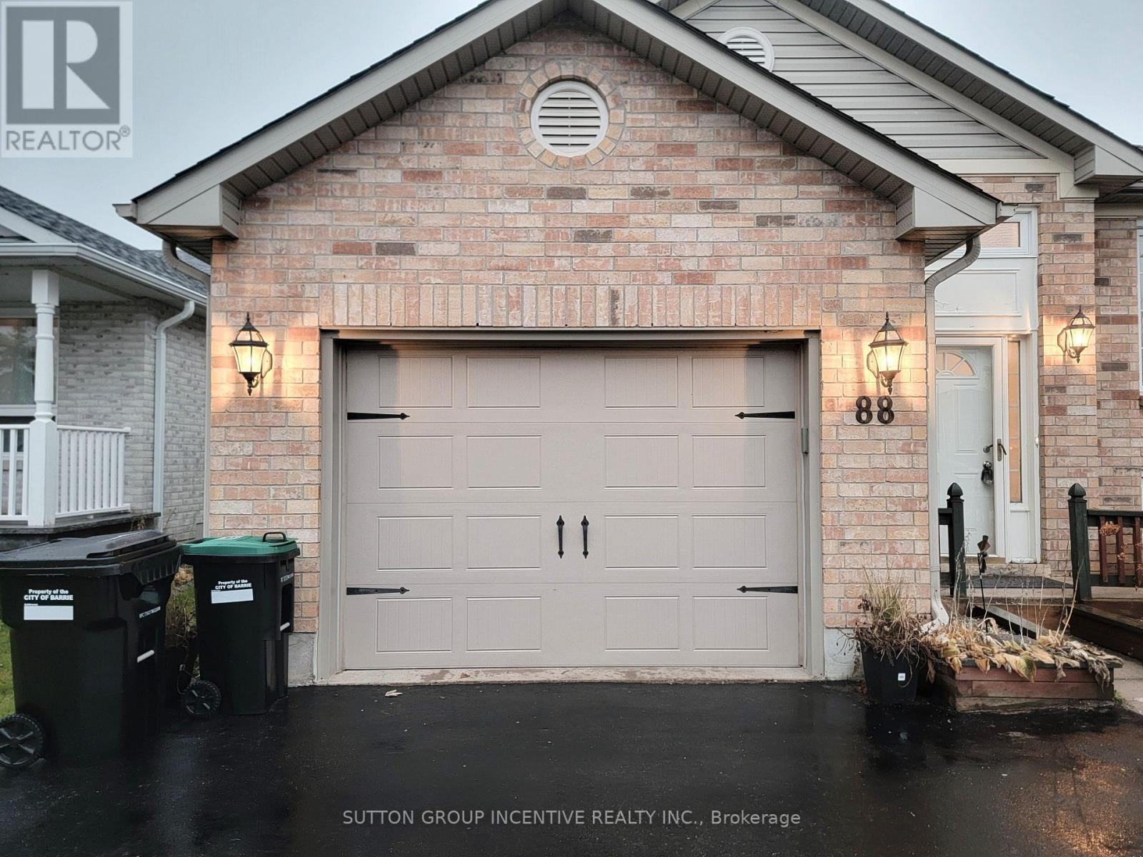 88 Leggott Avenue, Barrie, Ontario  L4N 8B8 - Photo 4 - S12549268