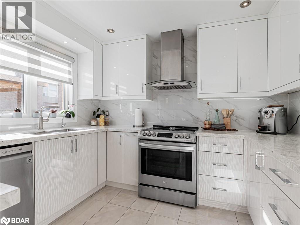 129 Flagstone Way, Newmarket, Ontario  L3X 2Z8 - Photo 12 - 40788012