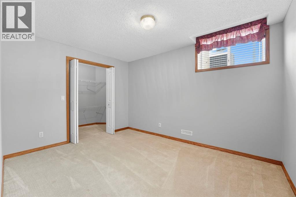 36 Eagleview Heights, Cochrane, Alberta  T4C 1P5 - Photo 34 - A2265991