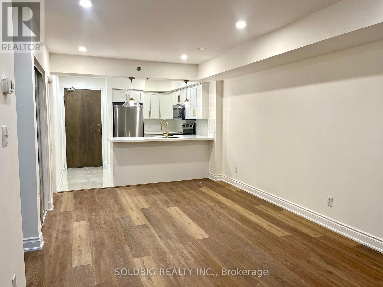 114 - 3060 Rotary Way, Burlington, Ontario L7M 0G9 - Photo 2 - W12548550