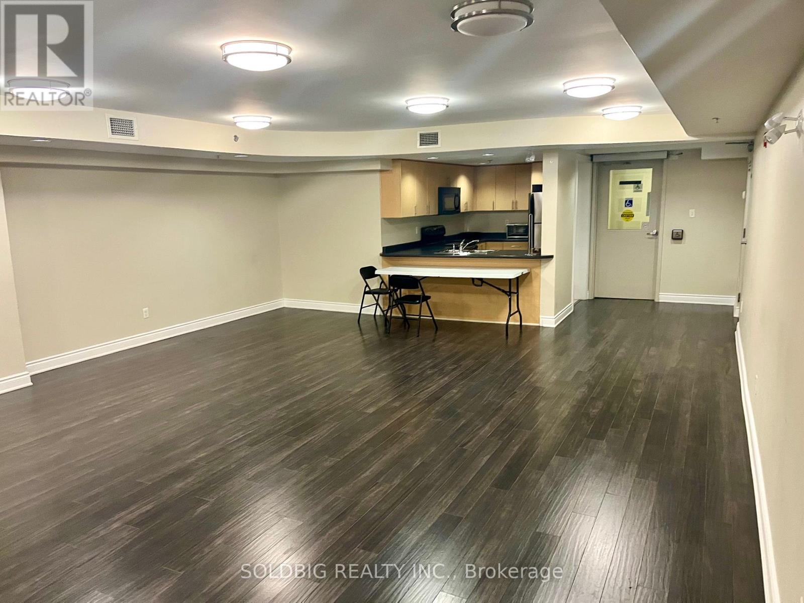 114 - 3060 Rotary Way, Burlington, Ontario L7M 0G9 - Photo 3 - W12548550