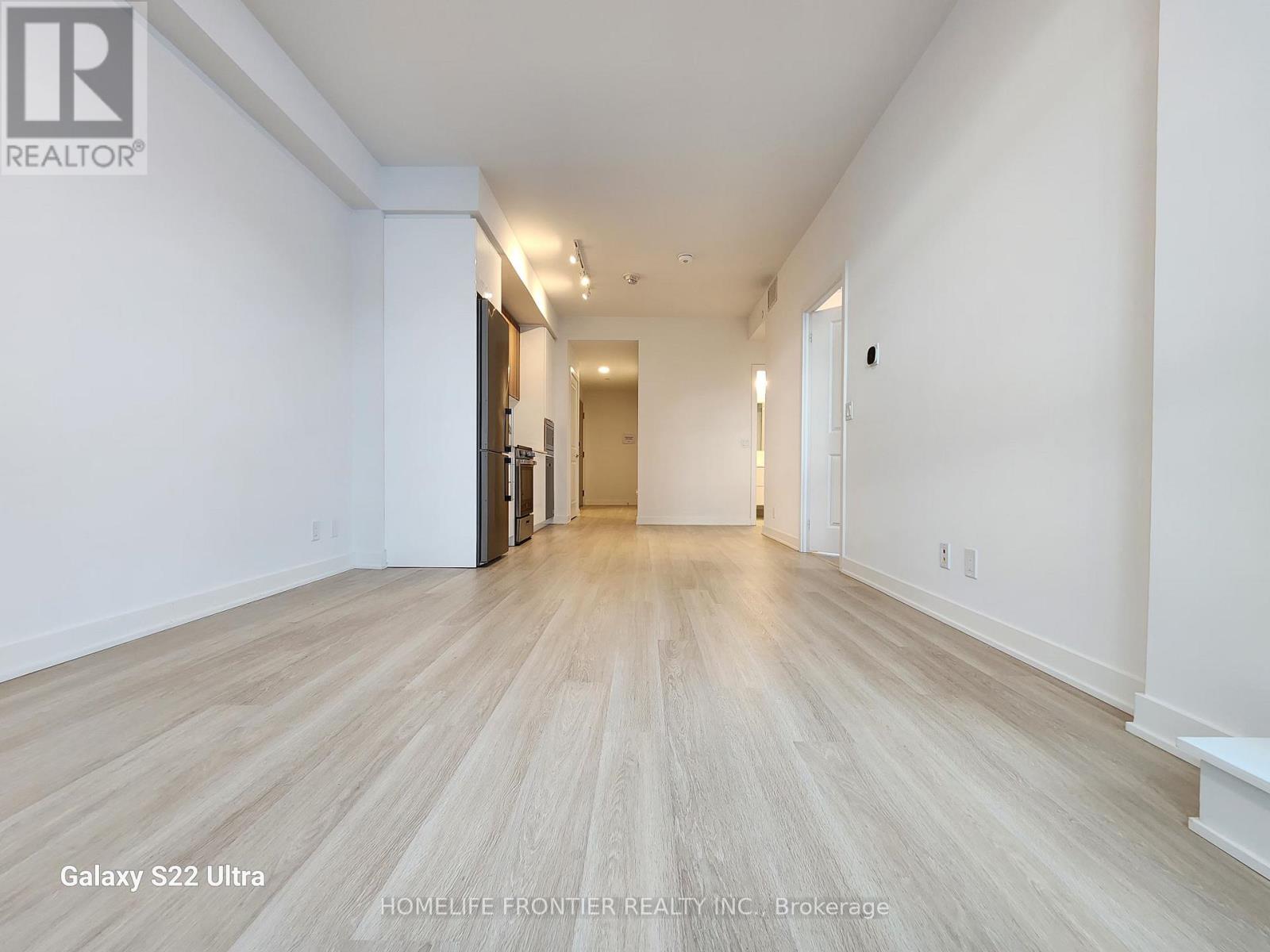 B802 - 50 Upper Mall Way, Vaughan, Ontario  L4J 0L7 - Photo 14 - N12549314