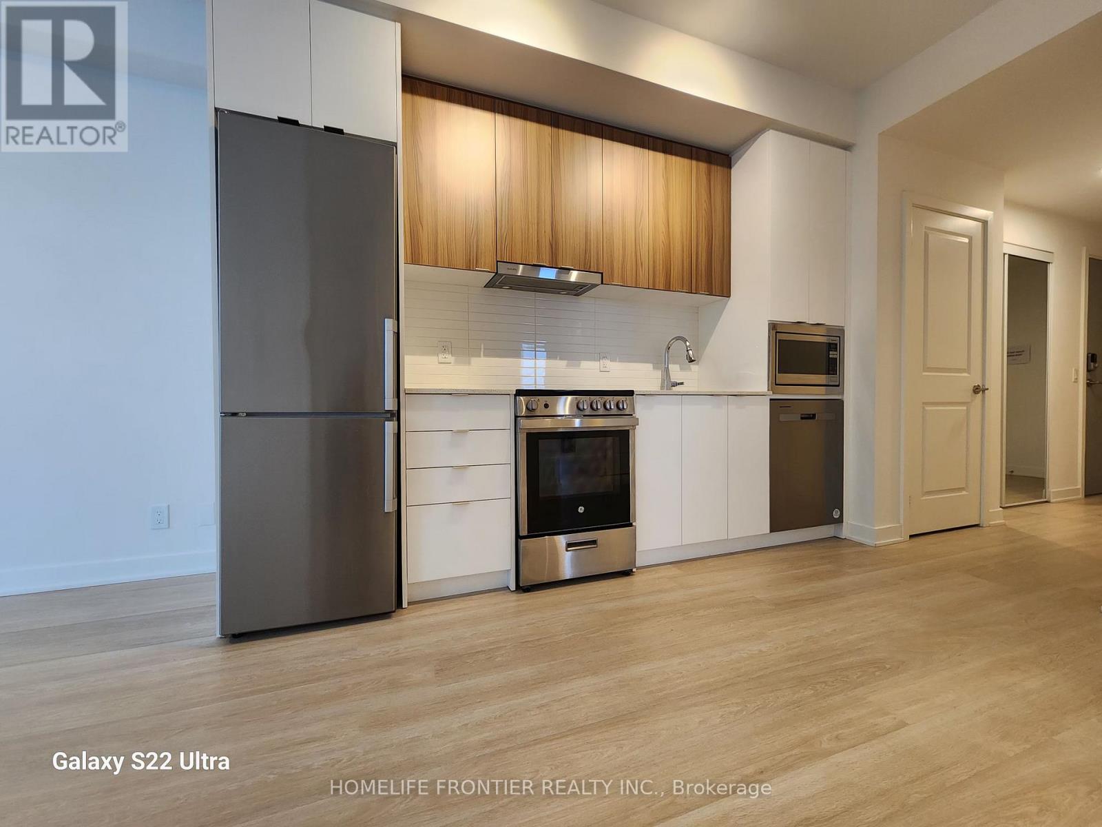 B802 - 50 Upper Mall Way, Vaughan, Ontario  L4J 0L7 - Photo 16 - N12549314