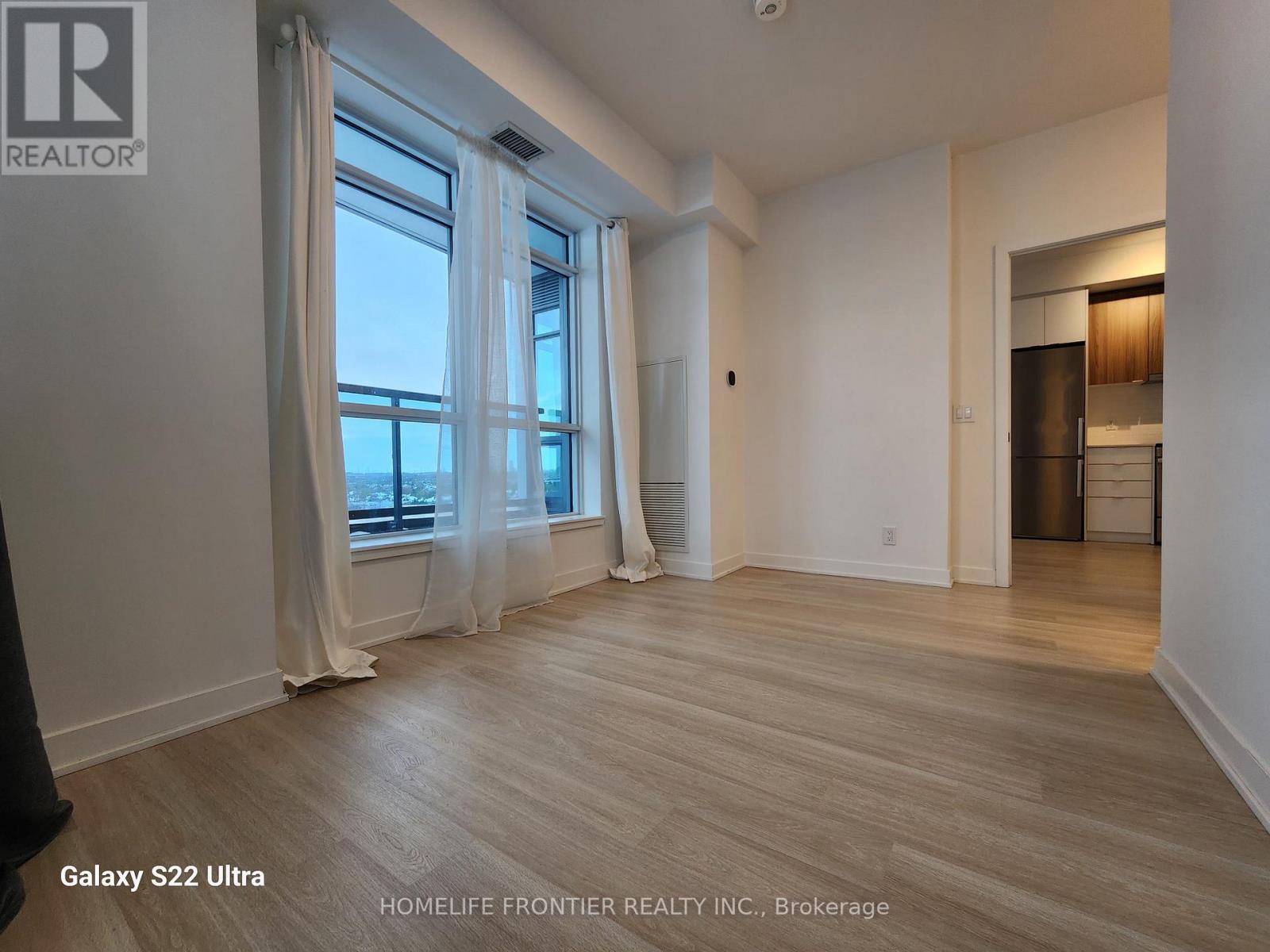 B802 - 50 Upper Mall Way, Vaughan, Ontario  L4J 0L7 - Photo 18 - N12549314