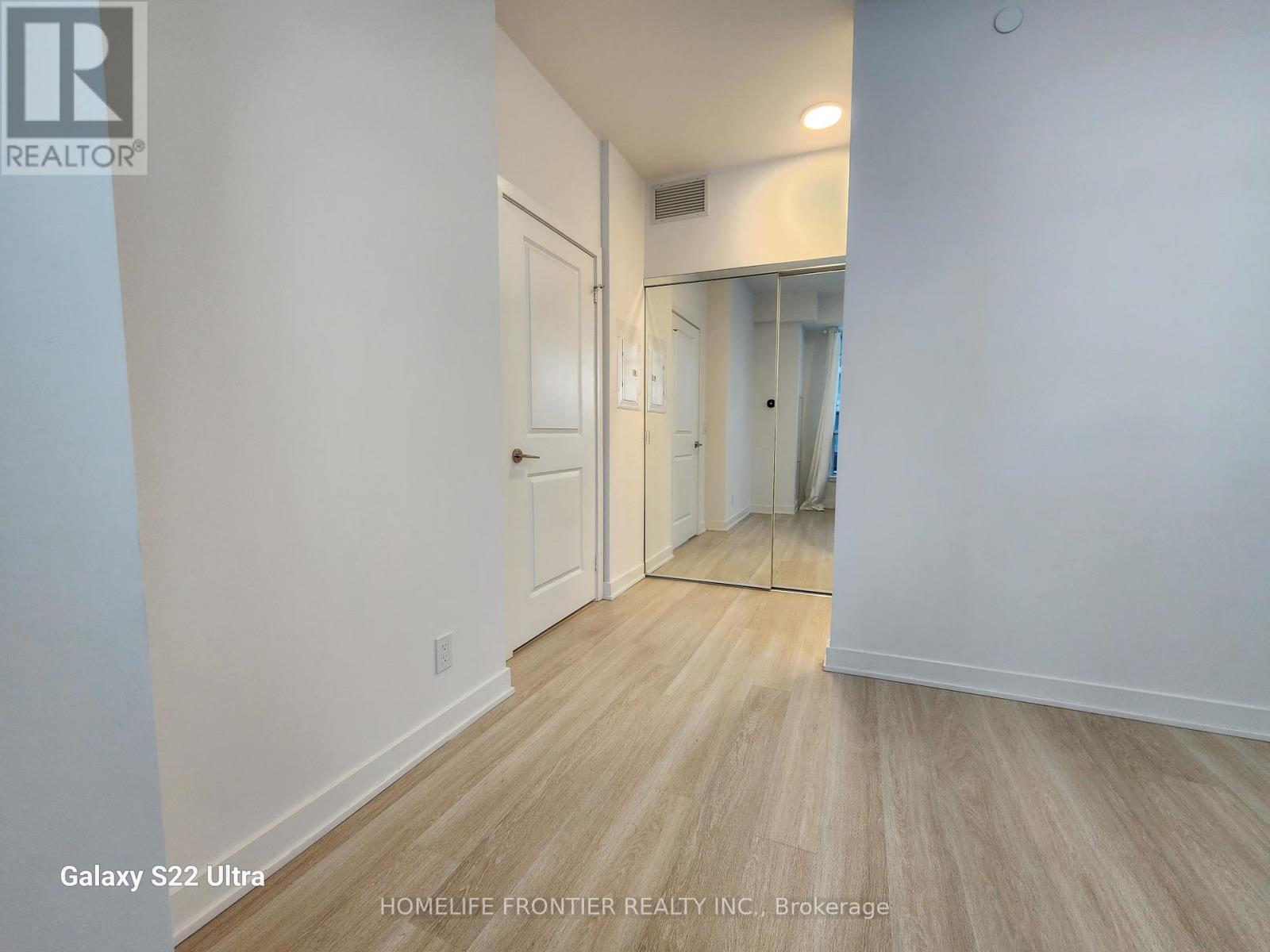 B802 - 50 Upper Mall Way, Vaughan, Ontario  L4J 0L7 - Photo 19 - N12549314