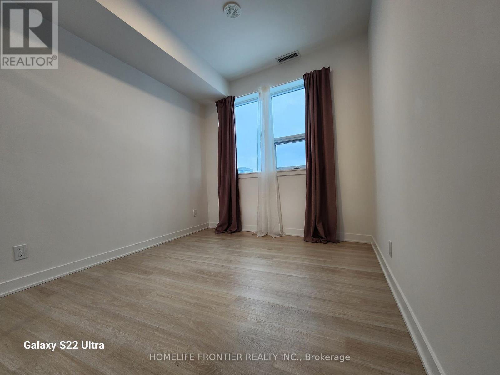 B802 - 50 Upper Mall Way, Vaughan, Ontario  L4J 0L7 - Photo 23 - N12549314