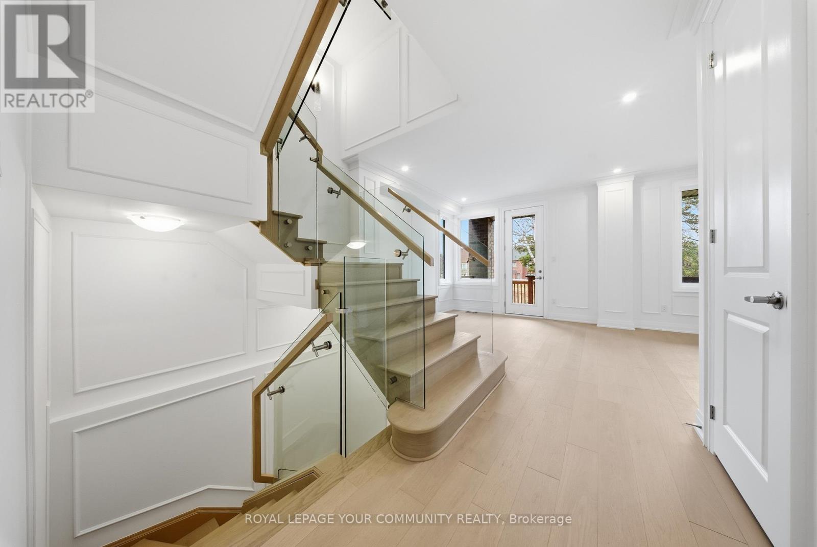 44 Globemaster Lane, Richmond Hill, Ontario  L4E 1H4 - Photo 11 - N12549316