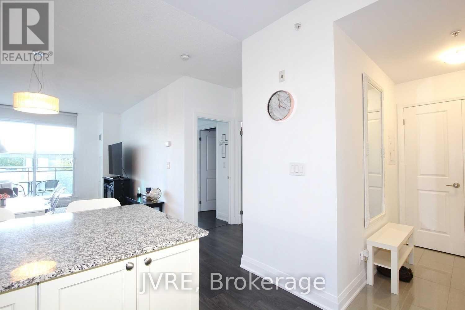 210 - 12 Woodstream Boulevard, Vaughan, Ontario  L4L 8C3 - Photo 14 - N12549320