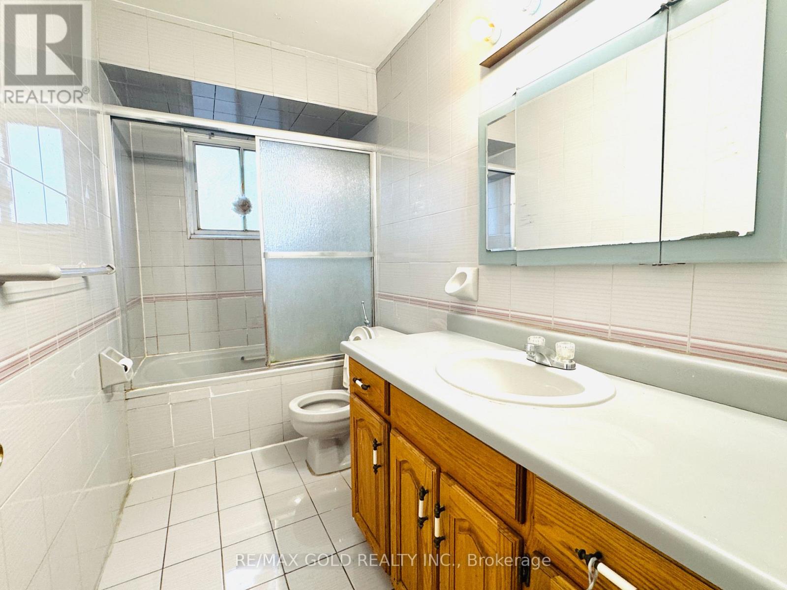 1194 Albion Road, Toronto, Ontario  M9V 1A8 - Photo 24 - W12549308