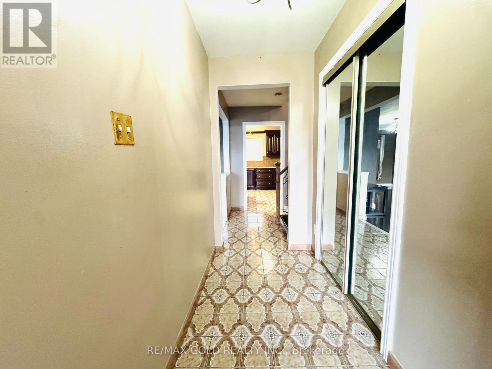 1194 Albion Road, Toronto, Ontario  M9V 1A8 - Photo 8 - W12549308