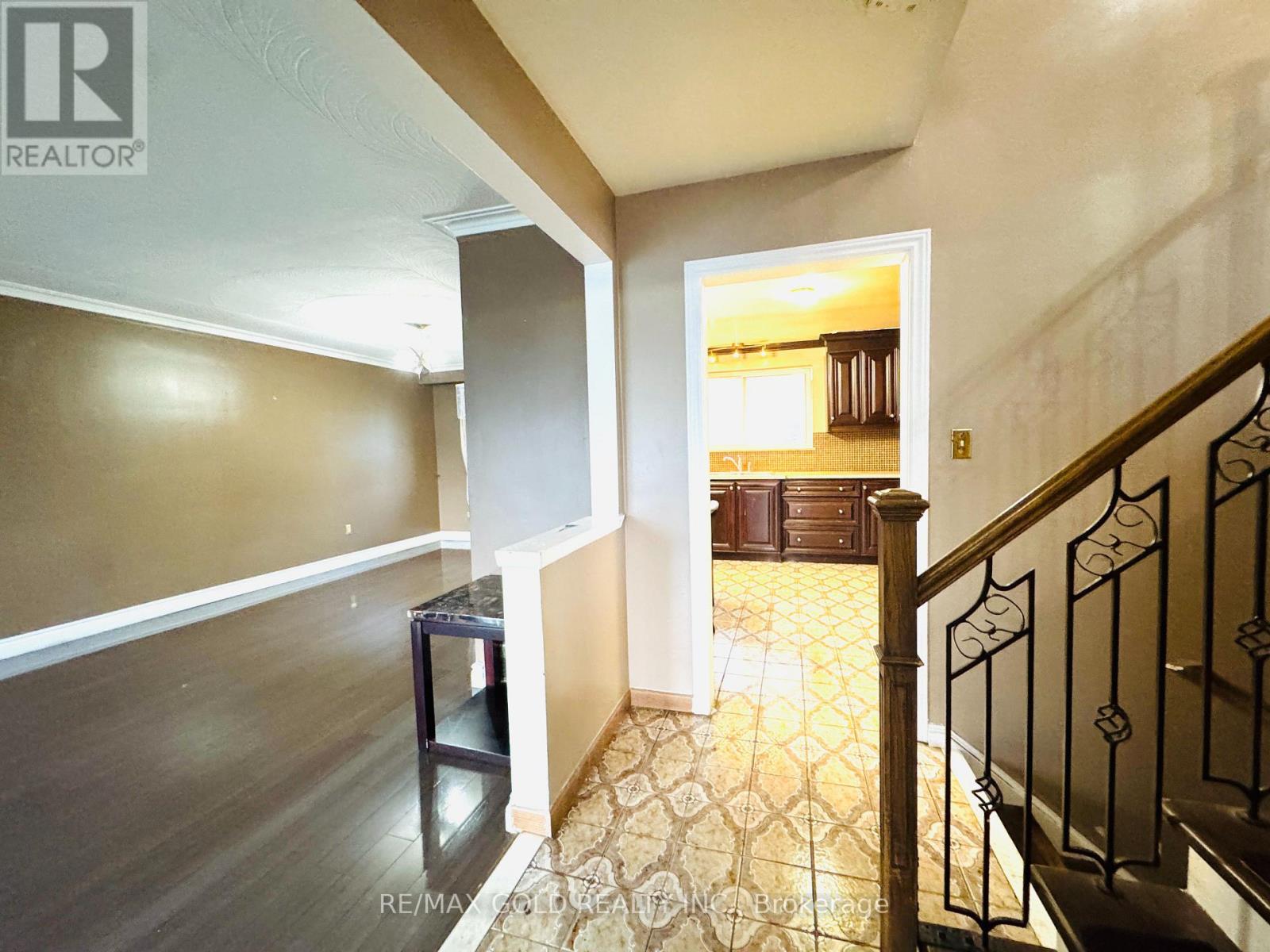 1194 Albion Road, Toronto, Ontario  M9V 1A8 - Photo 9 - W12549308