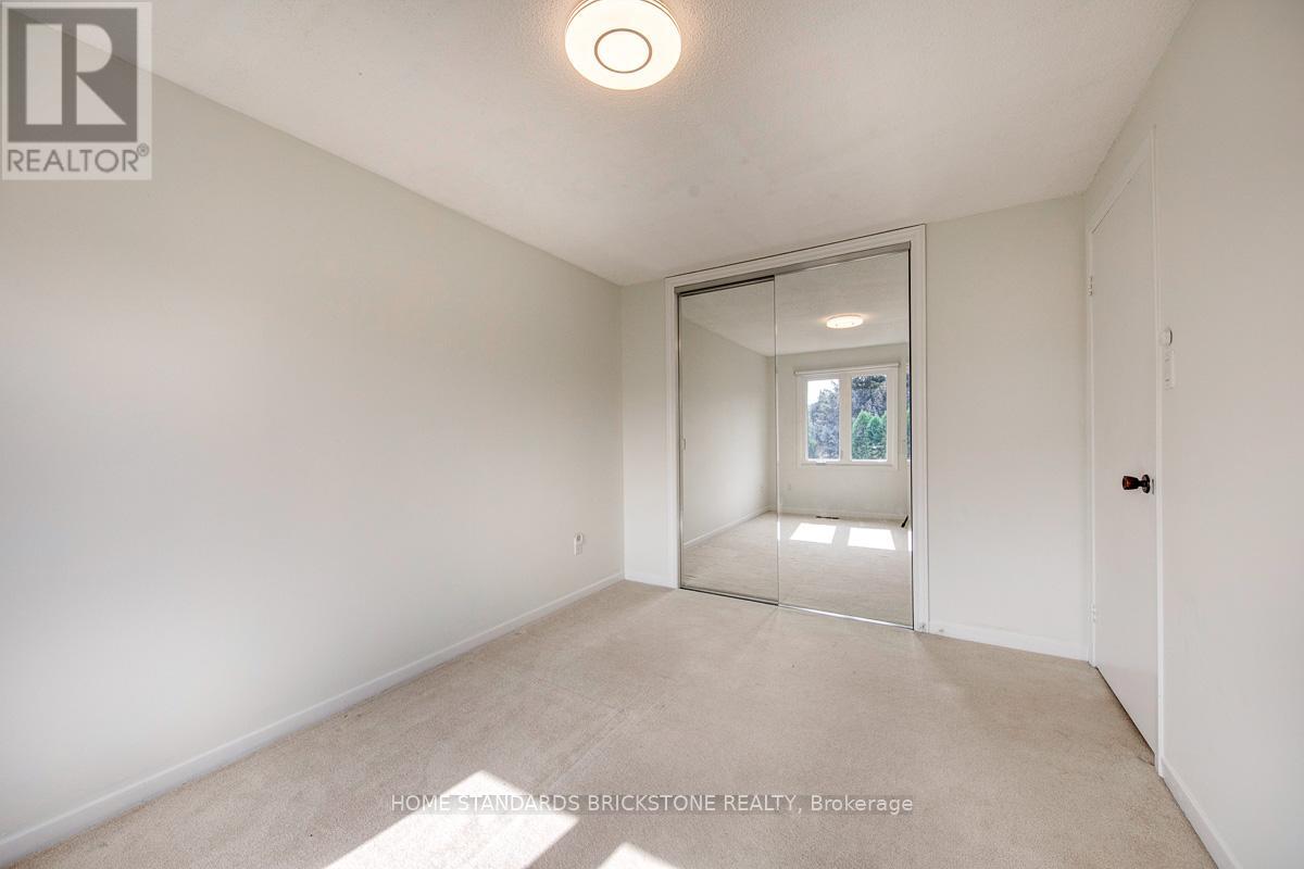 1103 Springbrook Crescent, Oakville, Ontario  L6M 2C9 - Photo 22 - W12549328