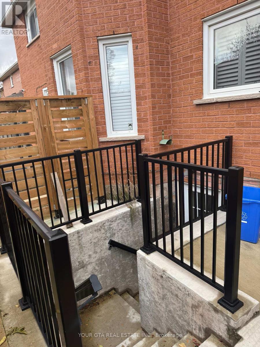 Bsmt - 2164 Eighth Line, Oakville, Ontario  L6H 4W3 - Photo 11 - W12549336