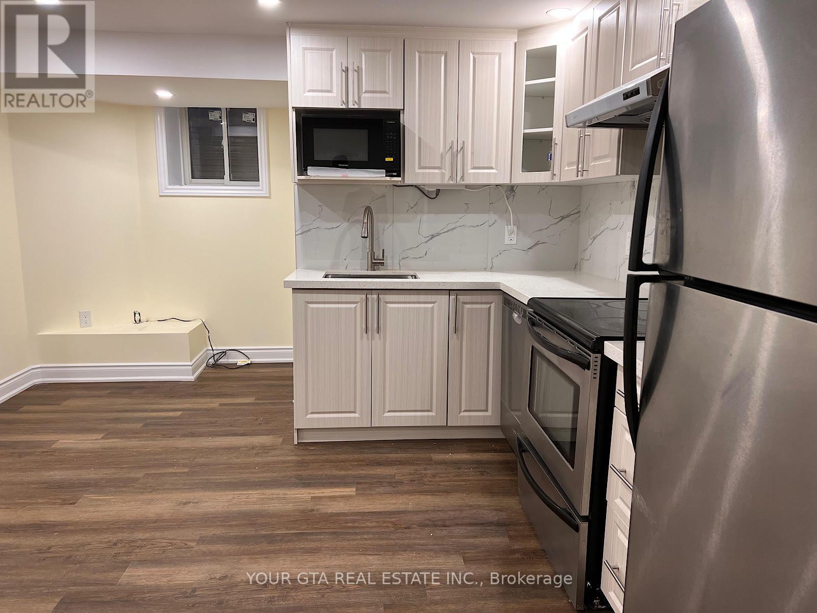 Bsmt - 2164 Eighth Line, Oakville, Ontario  L6H 4W3 - Photo 5 - W12549336