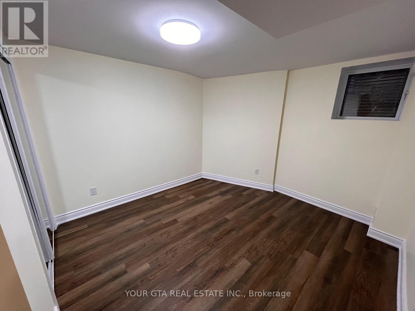 Bsmt - 2164 Eighth Line, Oakville, Ontario  L6H 4W3 - Photo 7 - W12549336