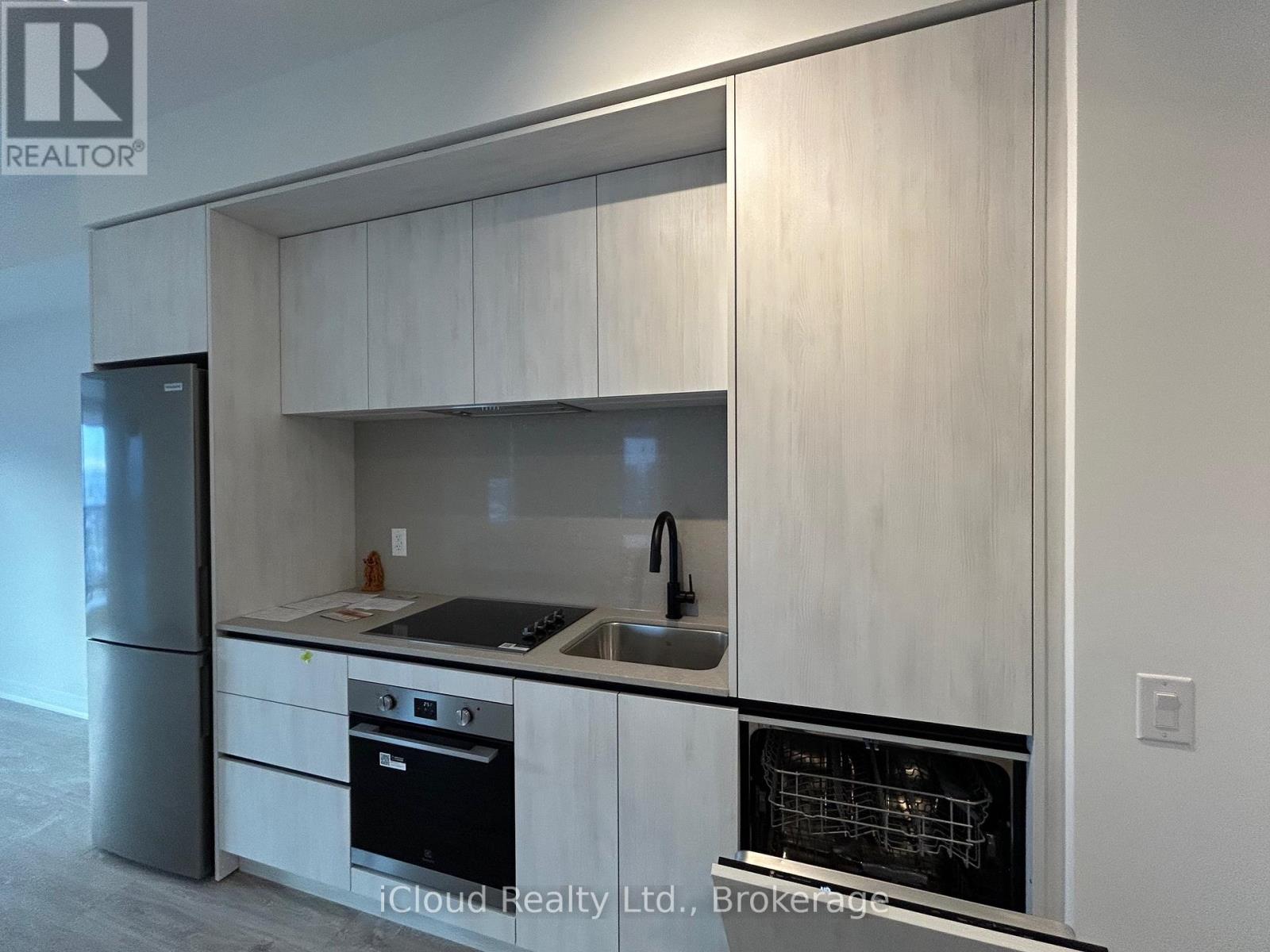 2106 - 2495 Eglinton Avenue W, Mississauga, Ontario  L5M 2T2 - Photo 14 - W12549338