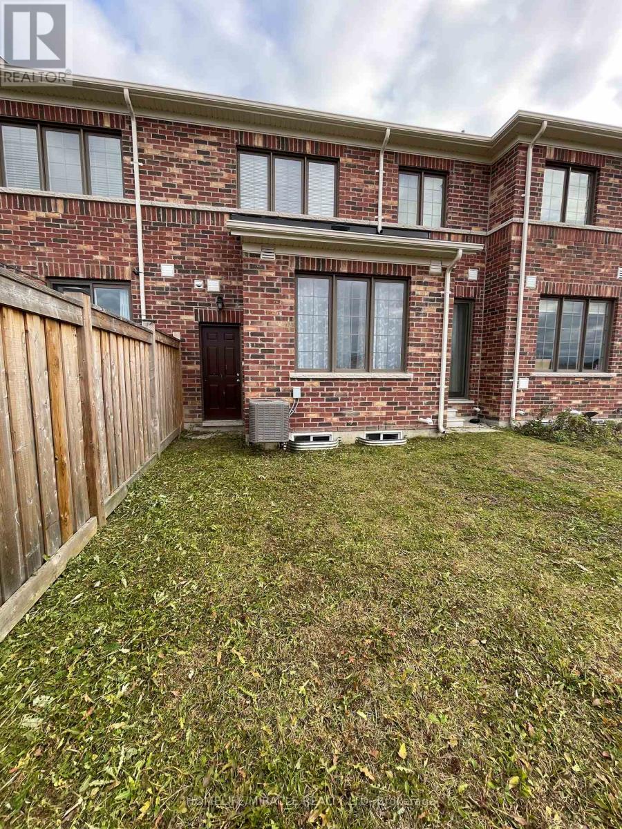 56 Circus Crescent, Brampton, Ontario  L7A 5E3 - Photo 25 - W12524556