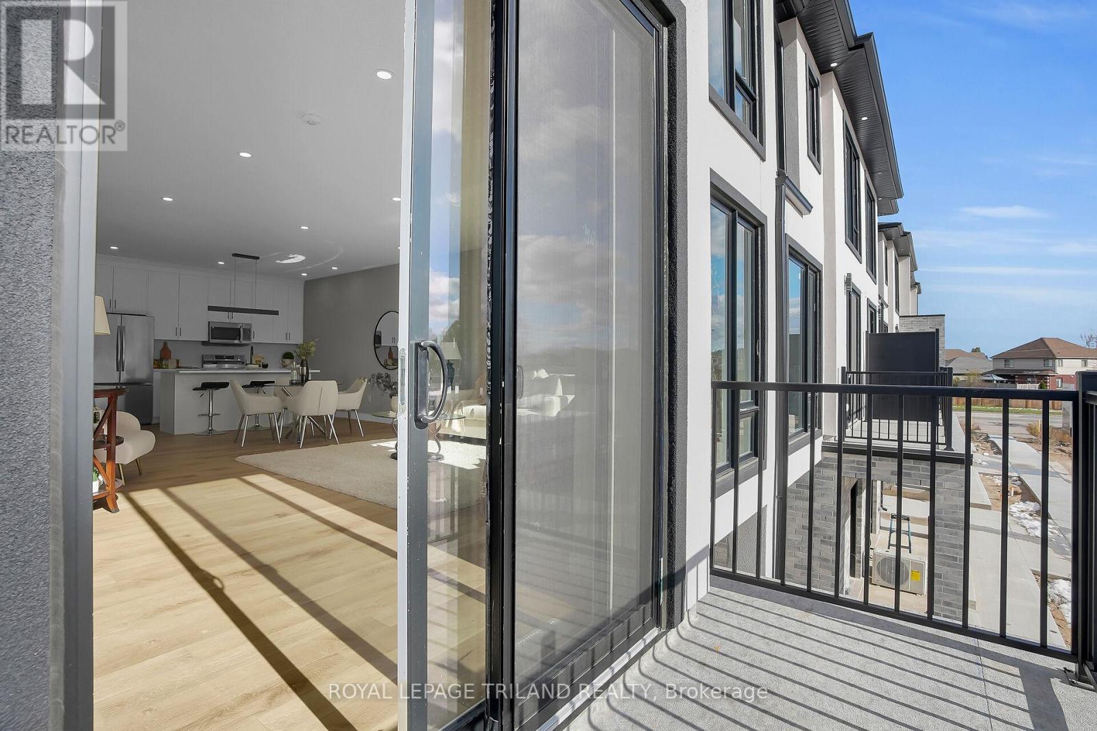 8 - 3103 Petty Road, London South, Ontario  N6L 0K1 - Photo 9 - X12542014