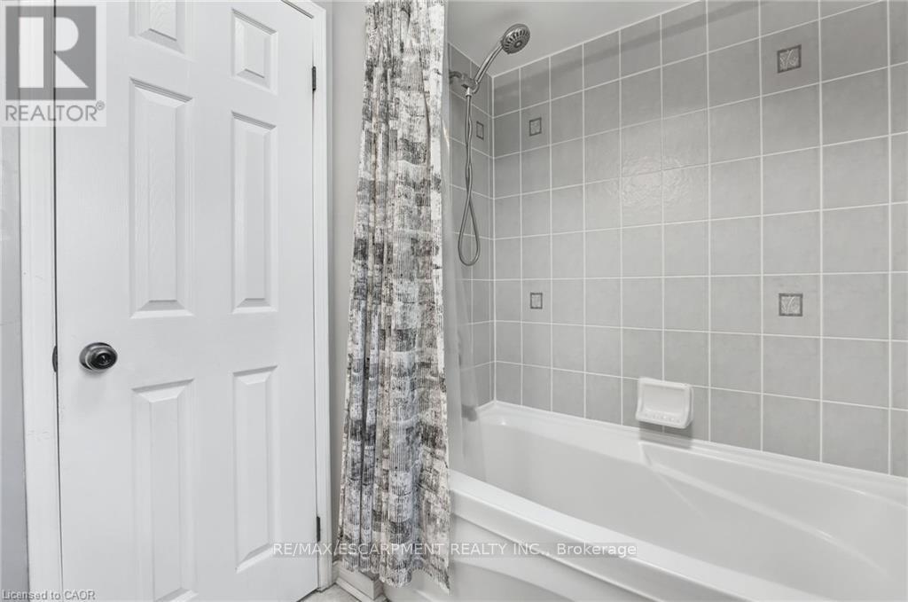 5 Mavin Street, Brantford, Ontario  N3T 6N1 - Photo 38 - X12549284