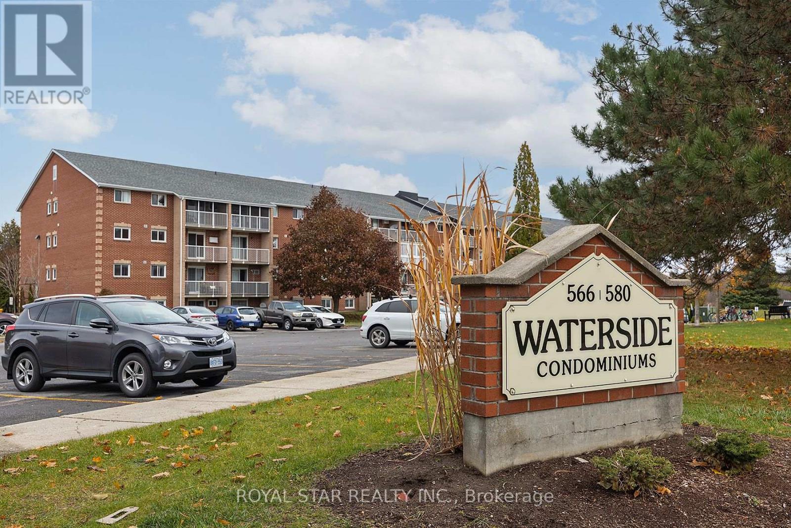114 - 580 Armstrong Road, Kingston, Ontario  K7M 8M3 - Photo 2 - X12549286