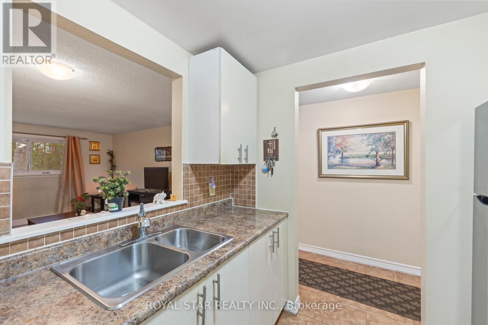 114 - 580 Armstrong Road, Kingston, Ontario  K7M 8M3 - Photo 25 - X12549286