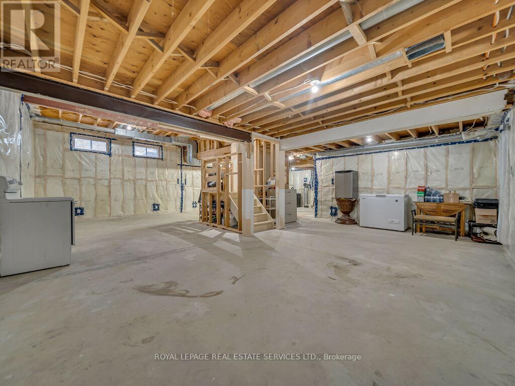 305 Ironwood Road, Guelph, Ontario N1G 3G2 - Photo 37 - X12549322