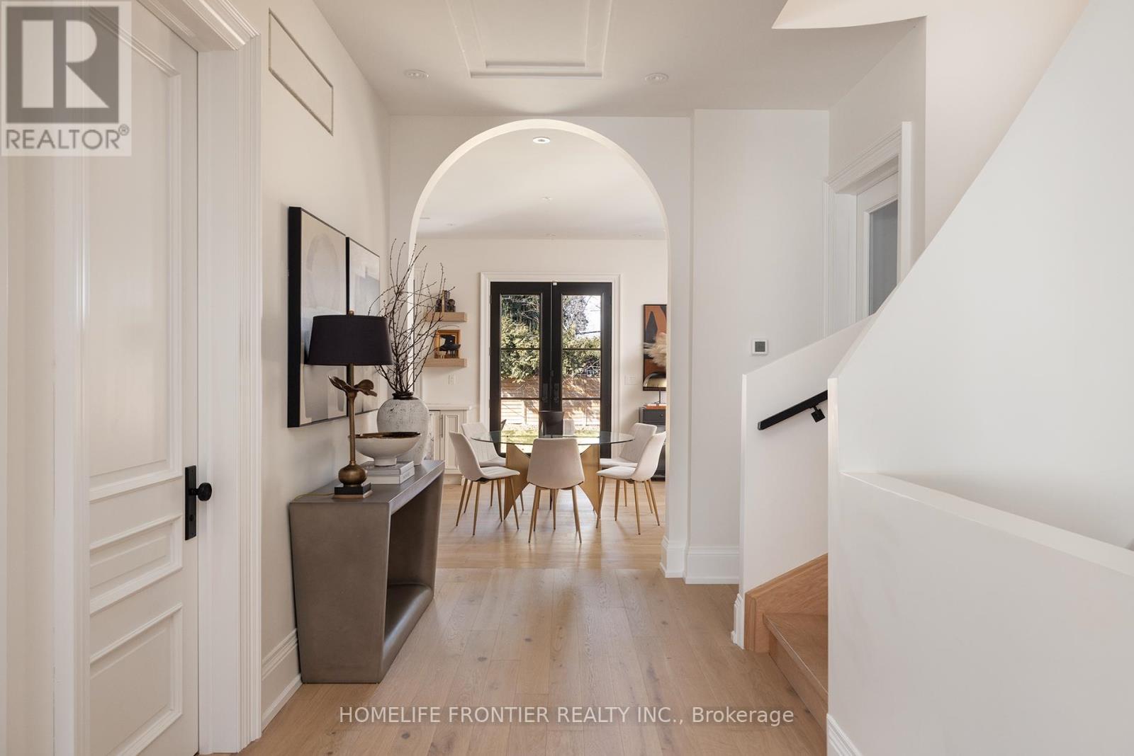 20 Arrowstook Road, Toronto, Ontario  M2K 1J9 - Photo 3 - C12549350