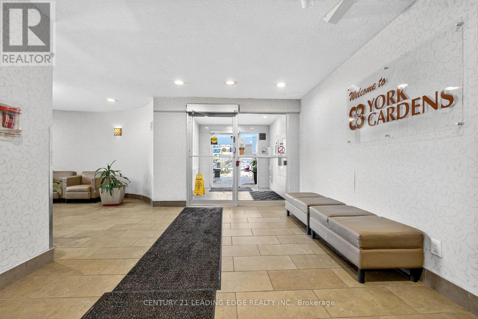 1107 - 5 Parkway Forest Drive, Toronto, Ontario  M2J 1L2 - Photo 4 - C12549358