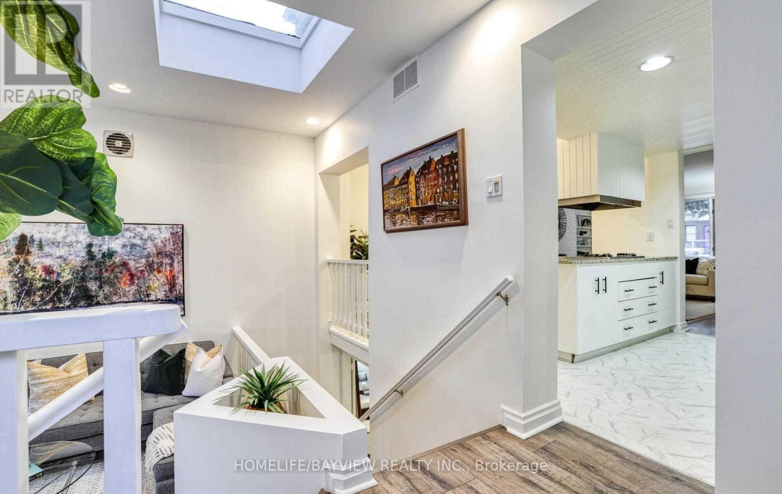 46 Fairfield Road, Toronto, Ontario  M4P 1T2 - Photo 16 - C12549362