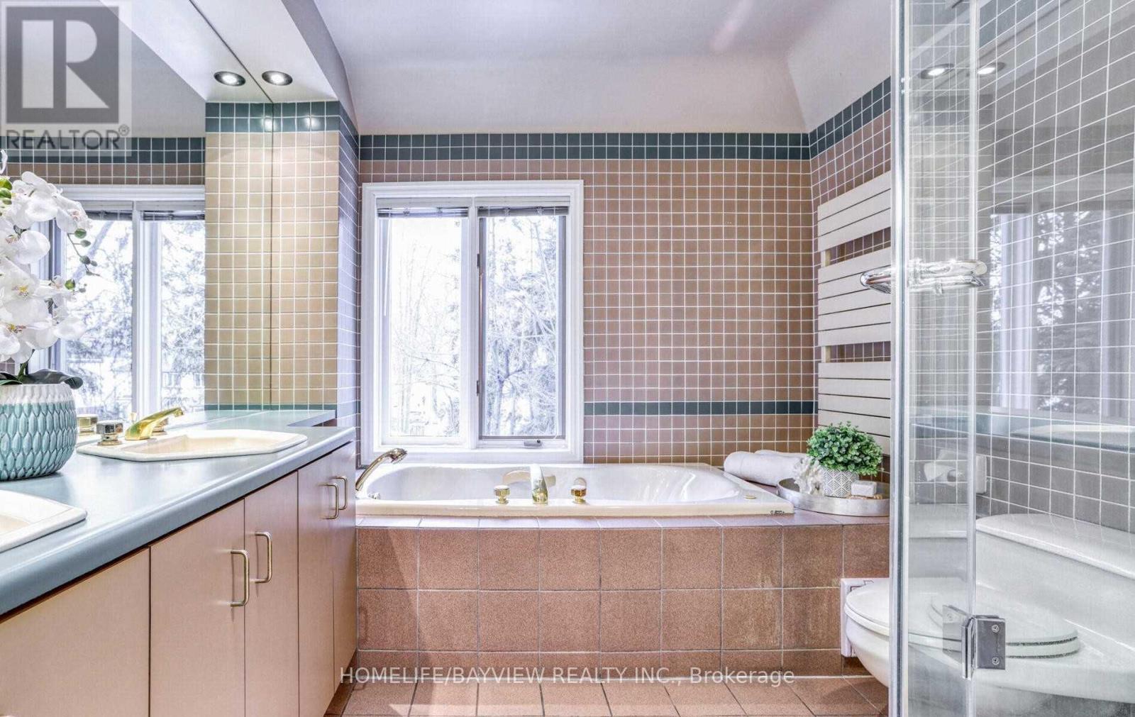 46 Fairfield Road, Toronto, Ontario  M4P 1T2 - Photo 25 - C12549362