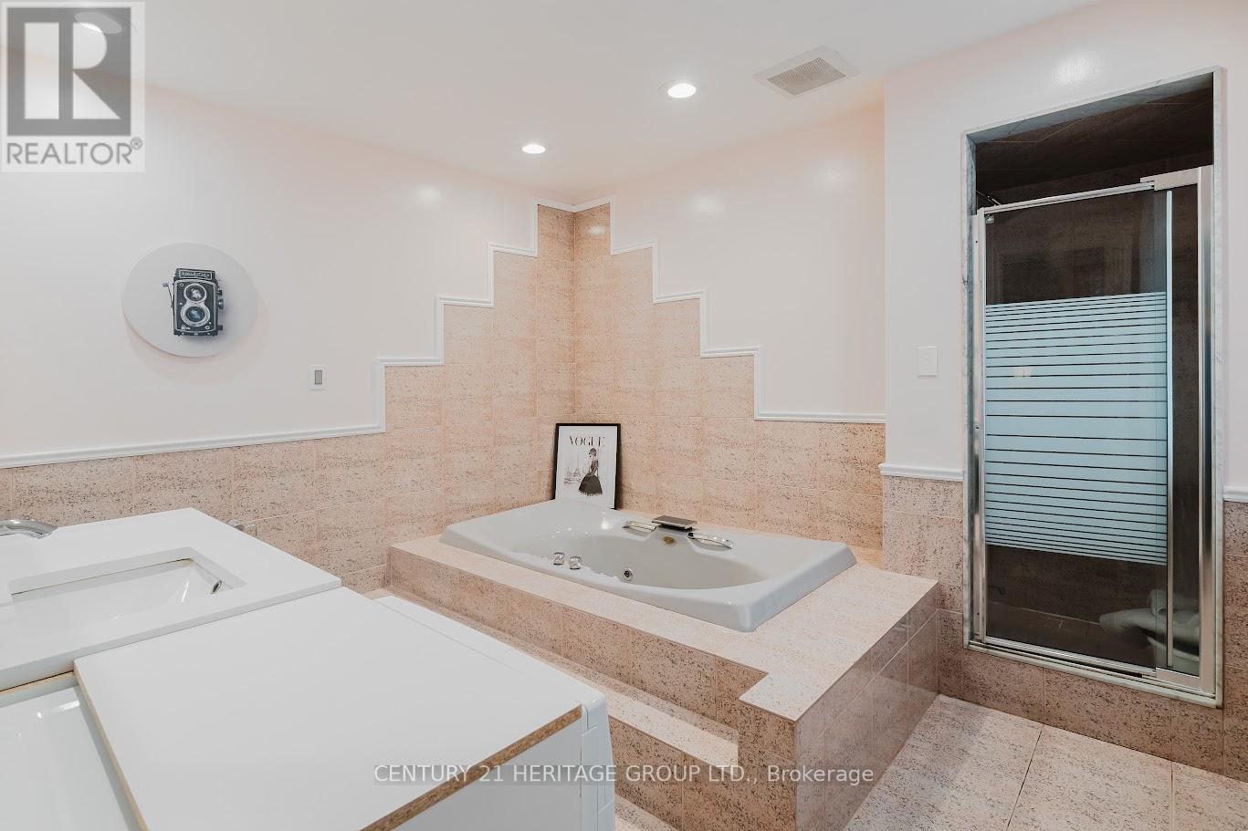 111 Tulane Crescent, Toronto, Ontario  M3A 2C2 - Photo 13 - C12549368