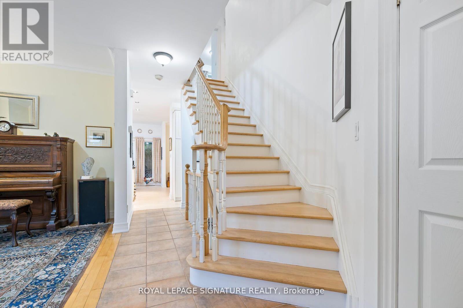 110 Bowmore Road, Toronto, Ontario M4L 3J2 - Photo 19 - E12549344