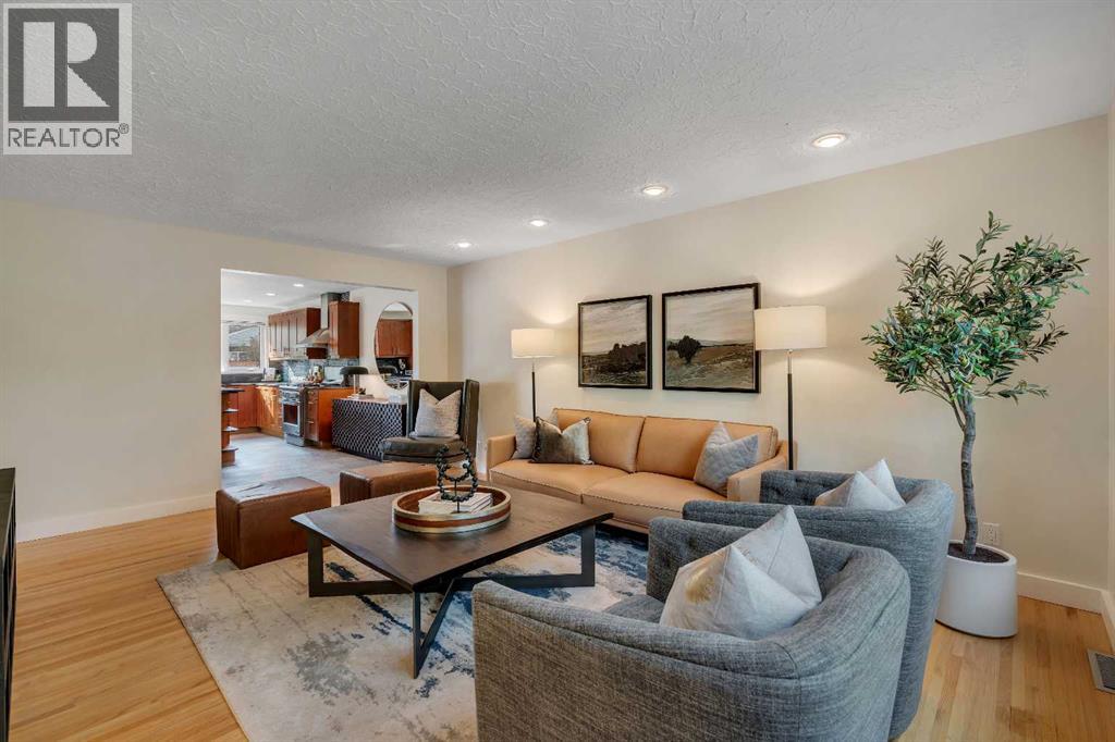 23 Westminster Place Sw, Calgary, Alberta  T3C 2S8 - Photo 3 - A2255593