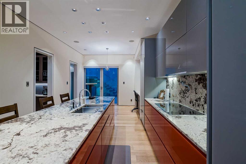 2906 Marquette Street Sw, Calgary, Alberta  T2T 3E3 - Photo 12 - A2259299