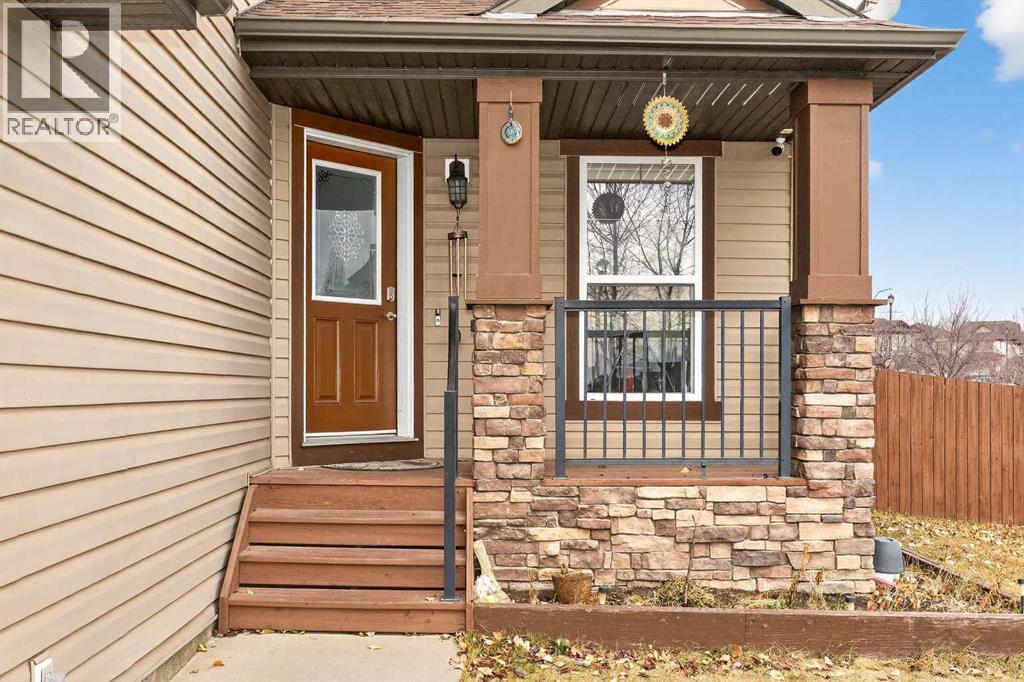 280 Willowmere Way, Chestermere, Alberta  T1X 0E1 - Photo 3 - A2269758