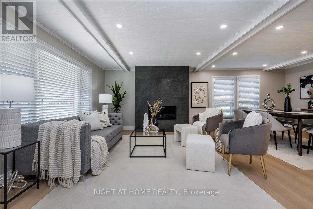 18 Riverview Circle, Innisfil, Ontario  L9S 1M2 - Photo 7 - N12549346