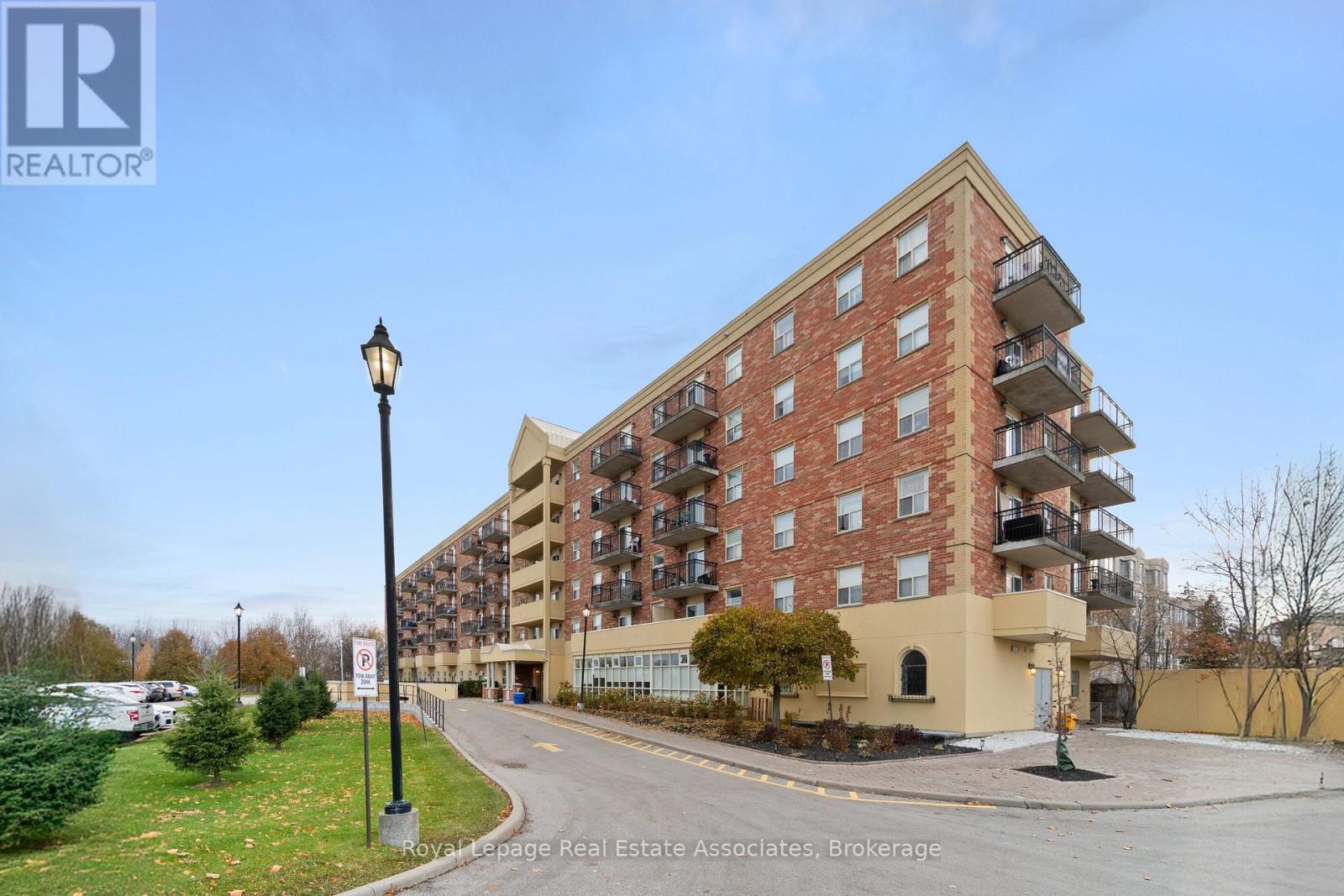 211 - 7373 MARTIN GROVE ROAD, Vaughan, Ontario