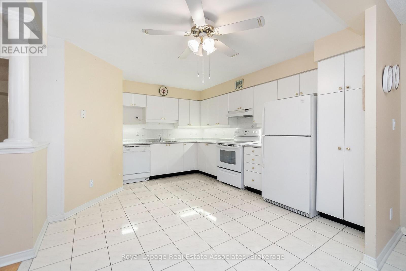 211 - 7373 Martin Grove Road, Vaughan, Ontario L4L 9K1 - Photo 14 - N12549378