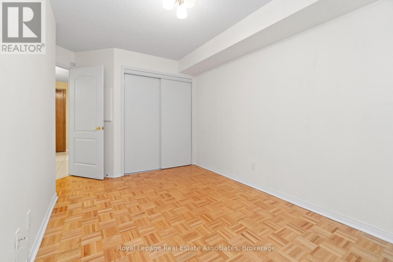 211 - 7373 Martin Grove Road, Vaughan, Ontario L4L 9K1 - Photo 27 - N12549378