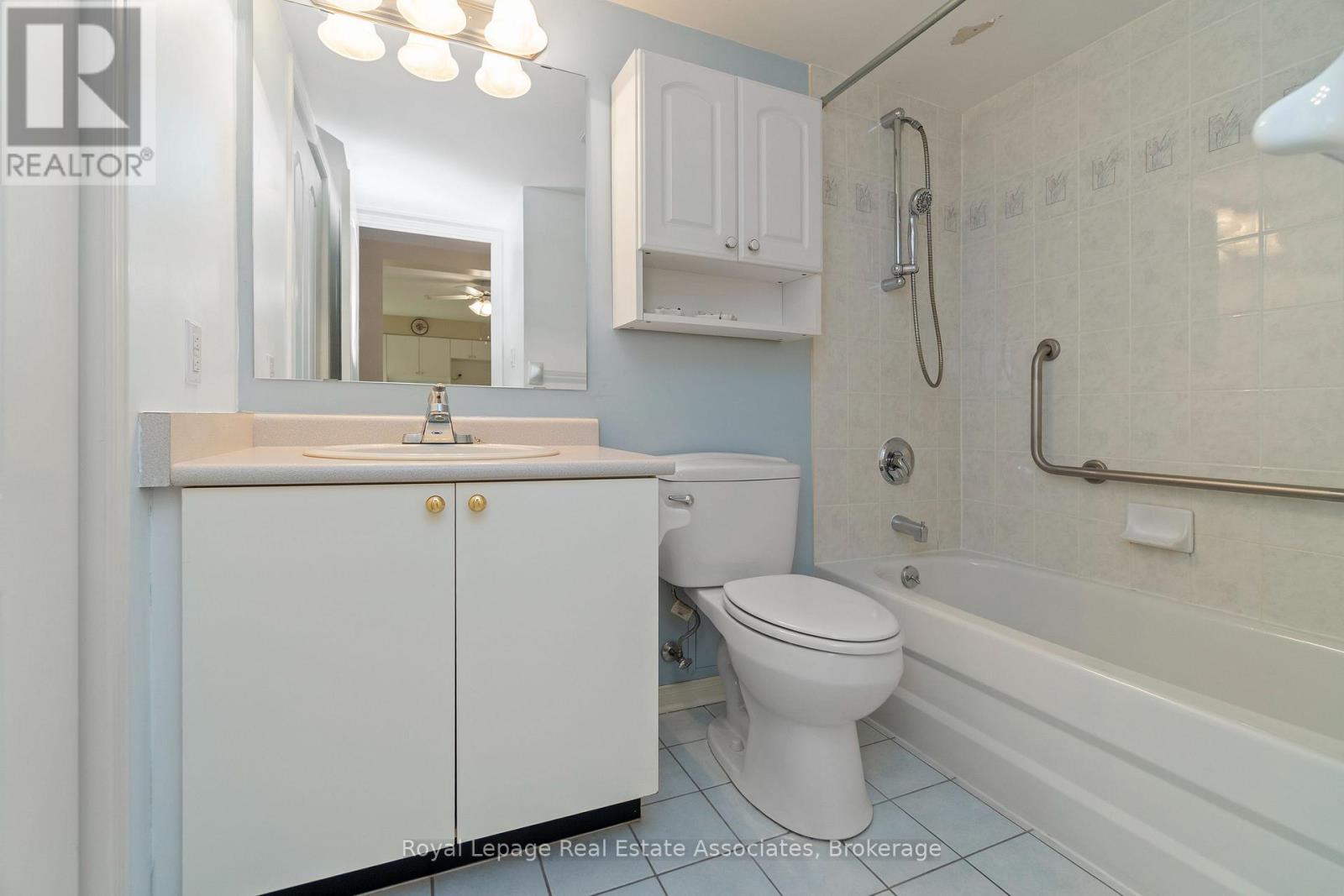 211 - 7373 Martin Grove Road, Vaughan, Ontario L4L 9K1 - Photo 28 - N12549378