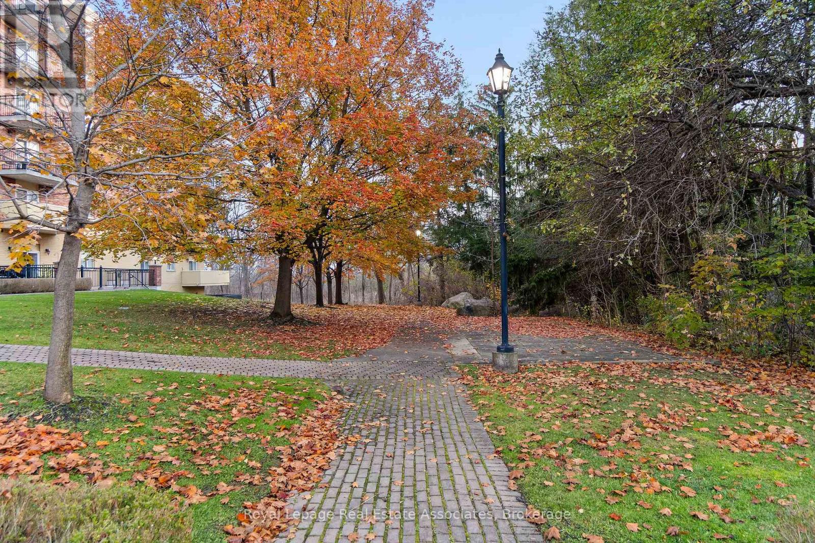 211 - 7373 Martin Grove Road, Vaughan, Ontario L4L 9K1 - Photo 37 - N12549378