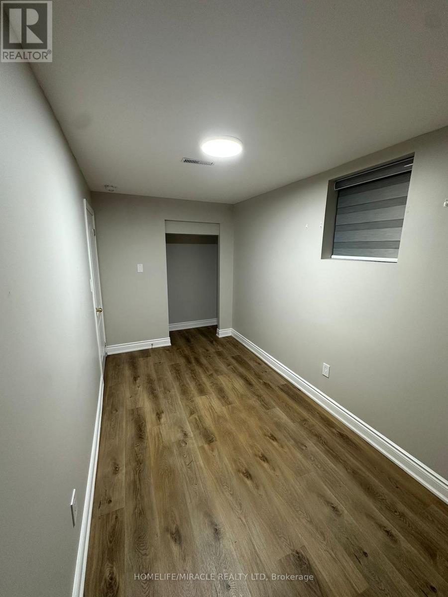 7100 Walworth Court, Mississauga, Ontario L5N 7L4 - Photo 14 - W12544602